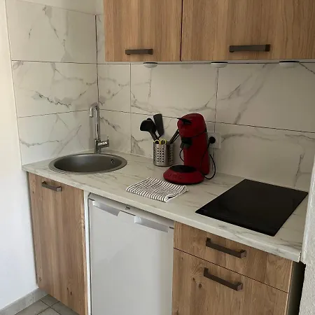 Joli Deux Pieces Apartmán *